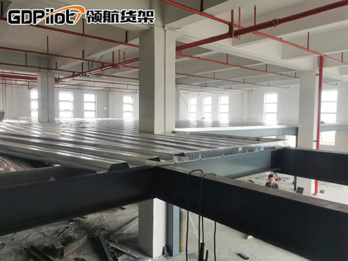 如何搭建工字鋼閣樓？