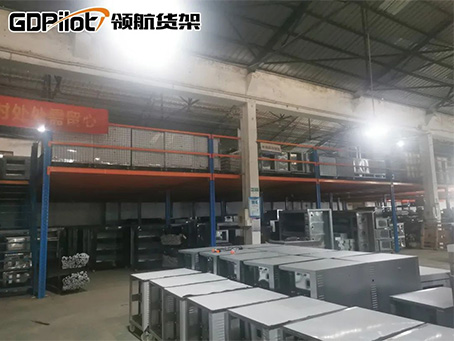 回訪一年前搭建的閣樓貨架，帶你全方面了解它所有的特點(diǎn)！